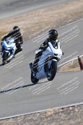 media/Feb-05-2023-Classic Track Day (Sun) [[c35aca4a42]]/Group 2/session 4 turn 4/